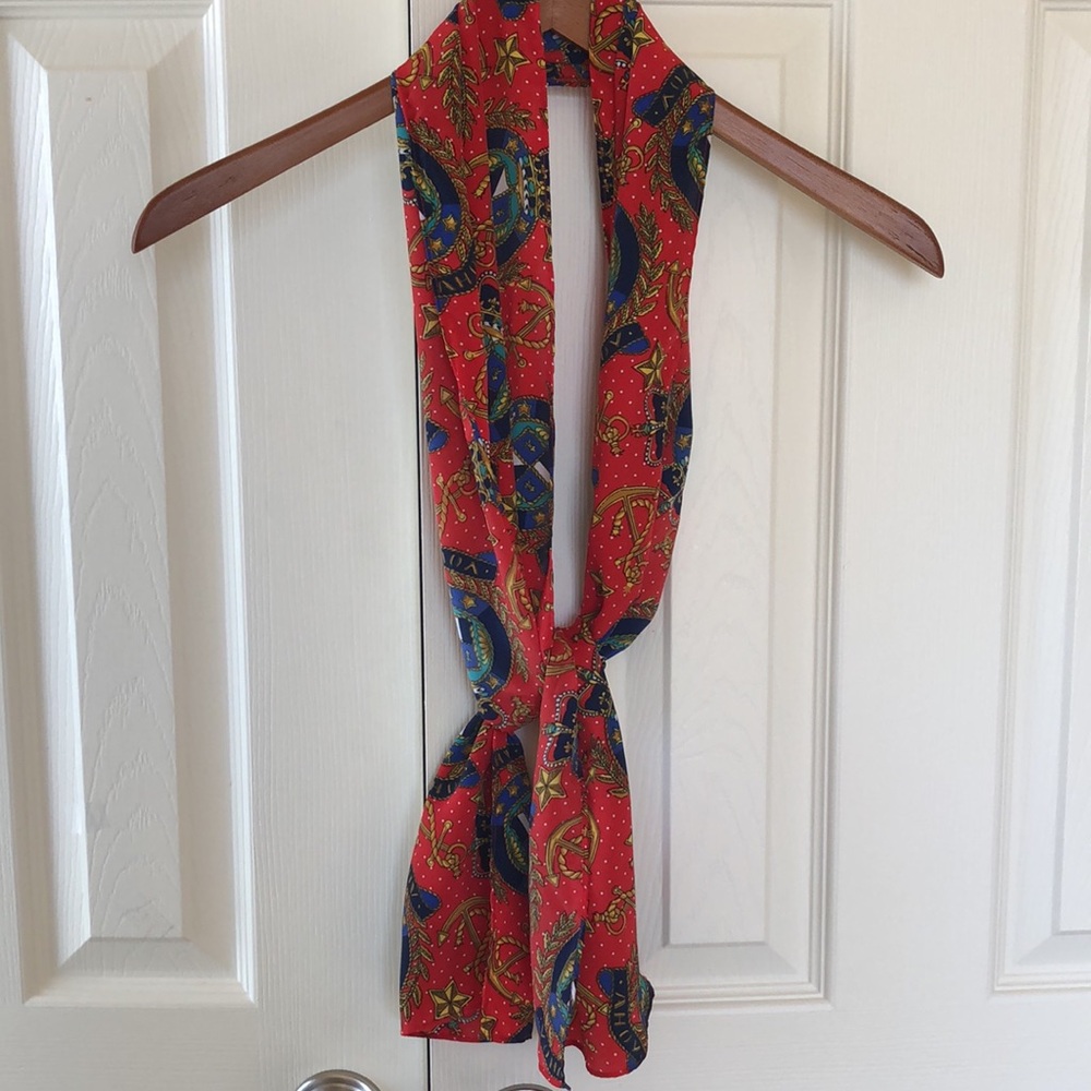 AHOY! SCARF 
NAUTICAL ANCHOR FASHION SCARF
EUC - Picture 6 of 10